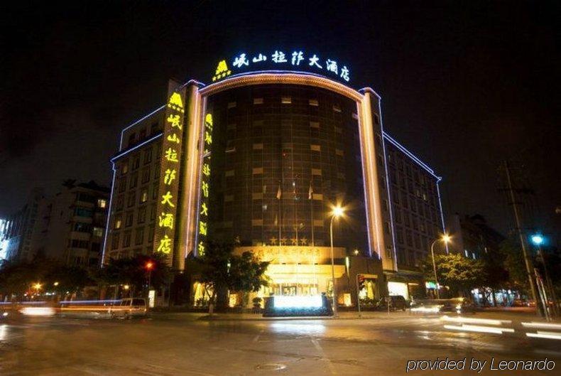 Minshan Lhasa Grand Hotel Chengdu Luaran gambar