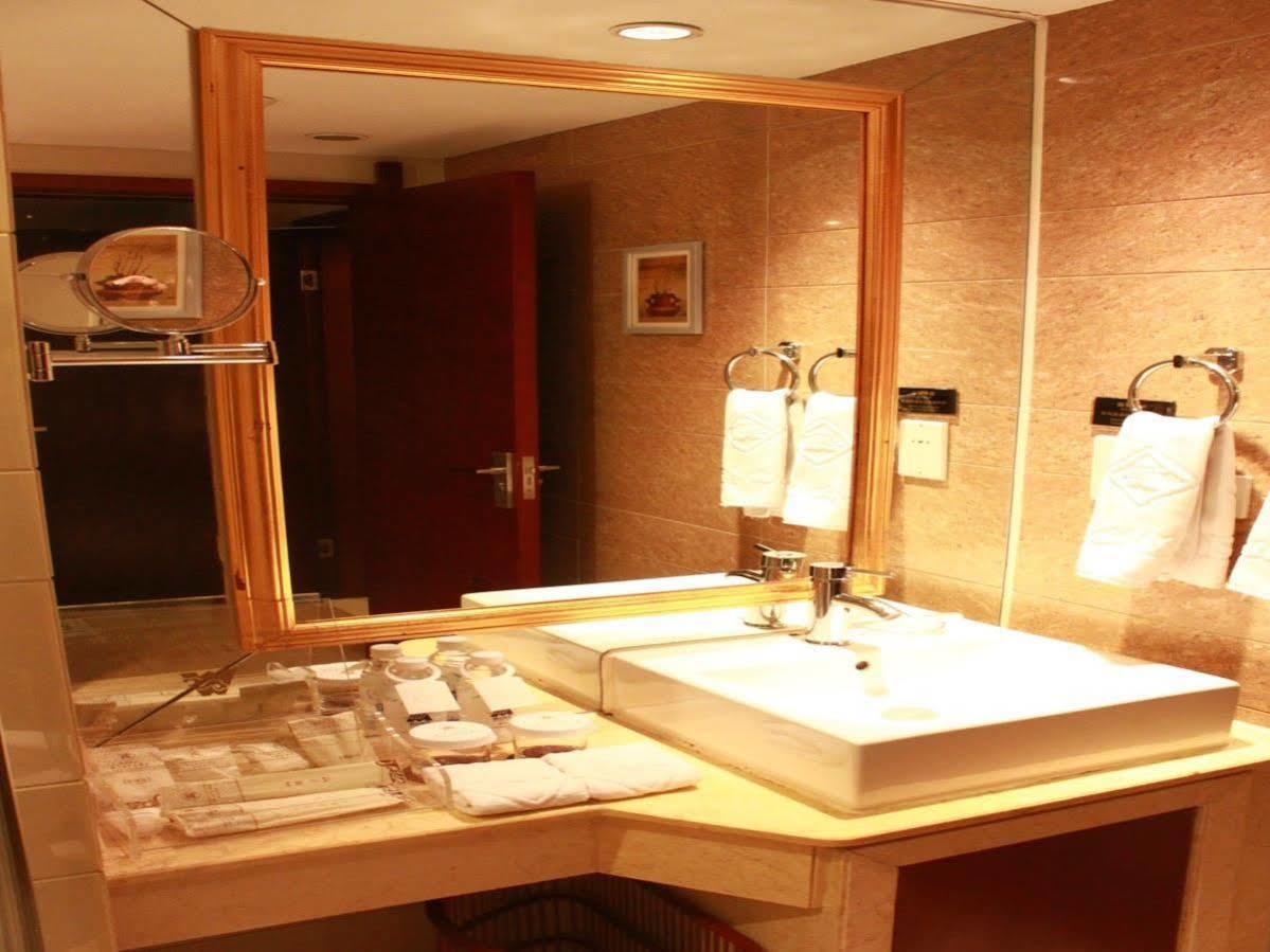 Minshan Lhasa Grand Hotel Chengdu Luaran gambar